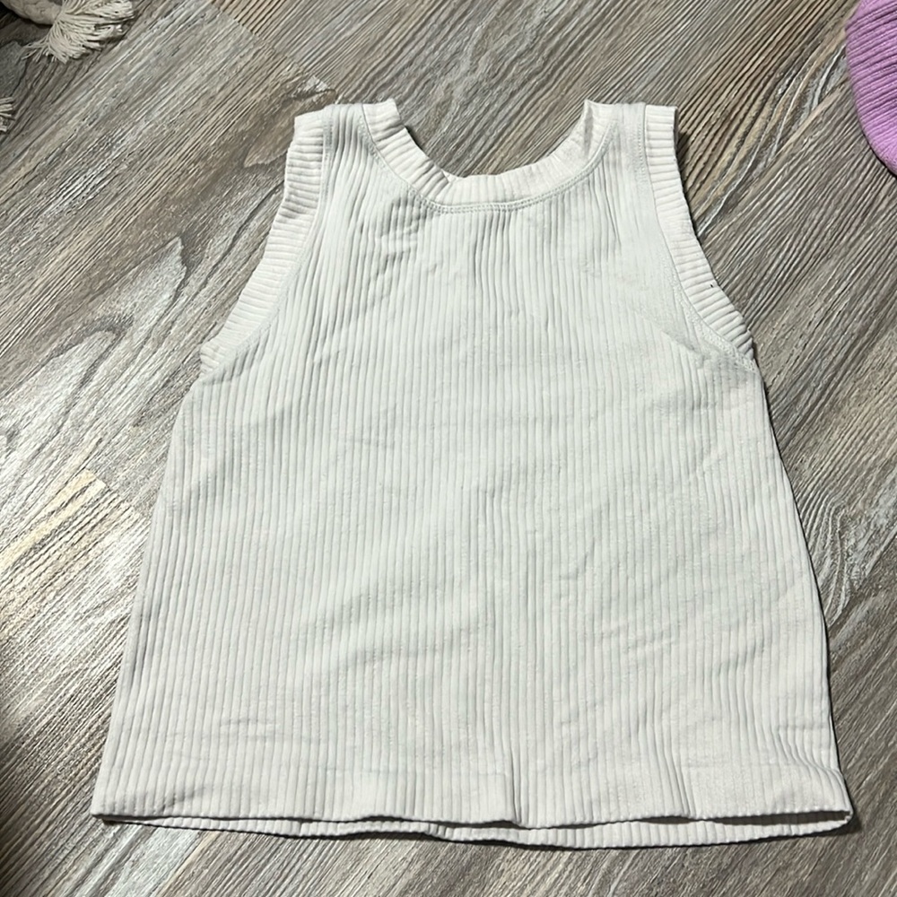 ribbed white crop top